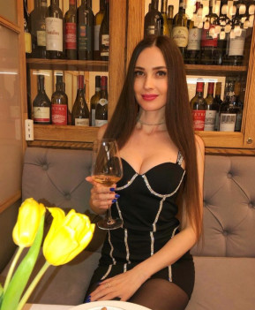 Luisa - escort review from Turkey